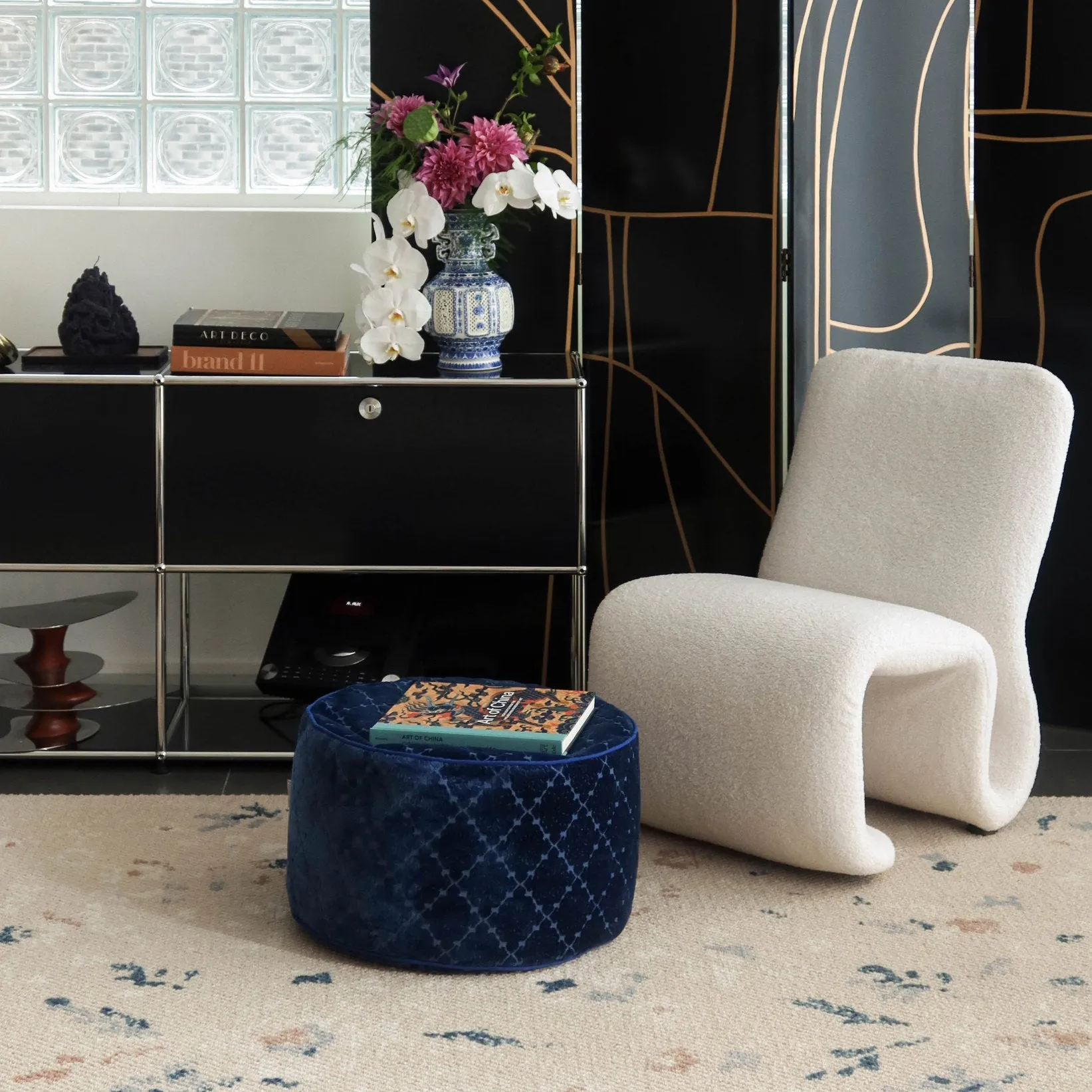 Elegant Floral Wool Carpet