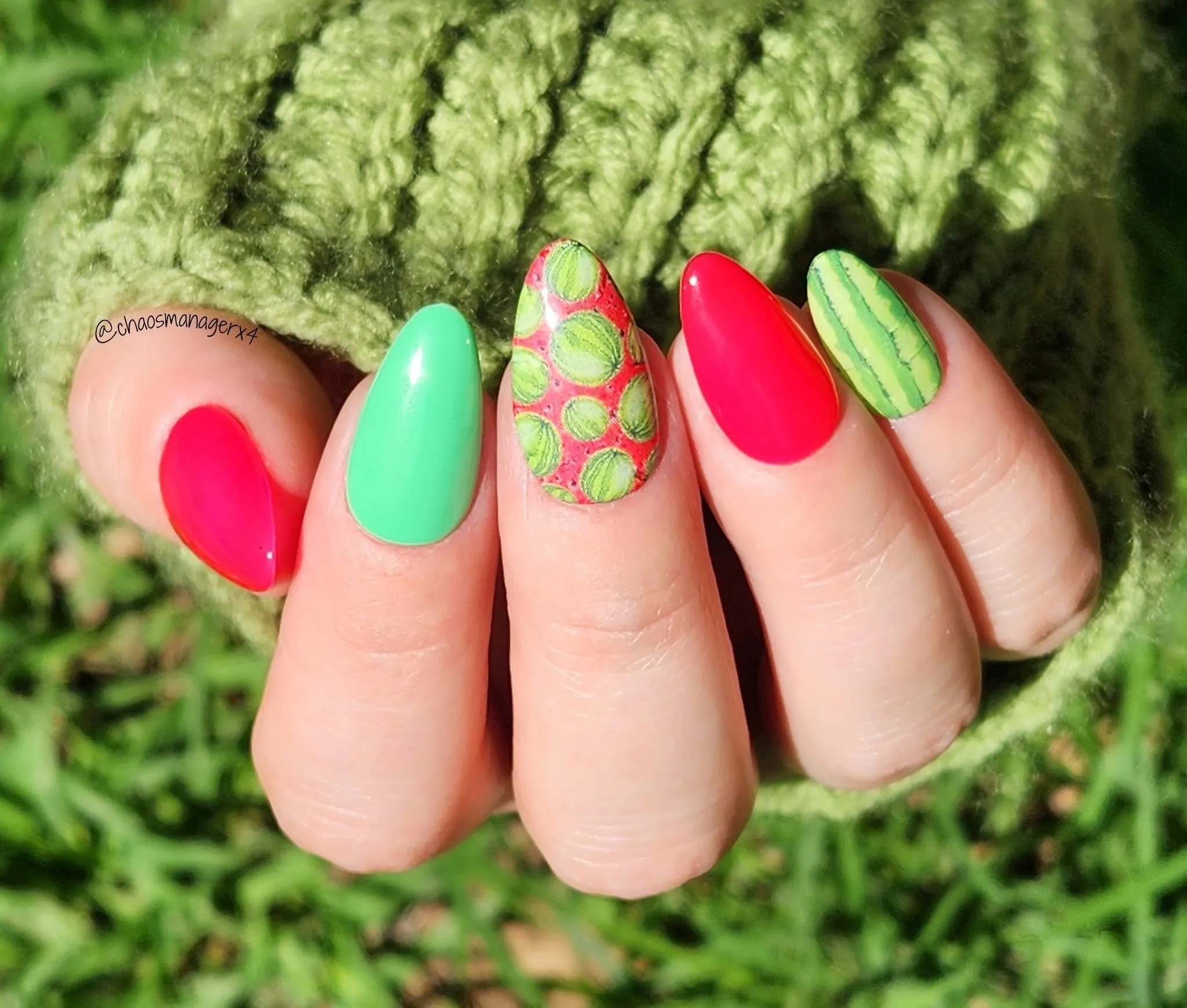 Glow Lips- Glow Gel Polish