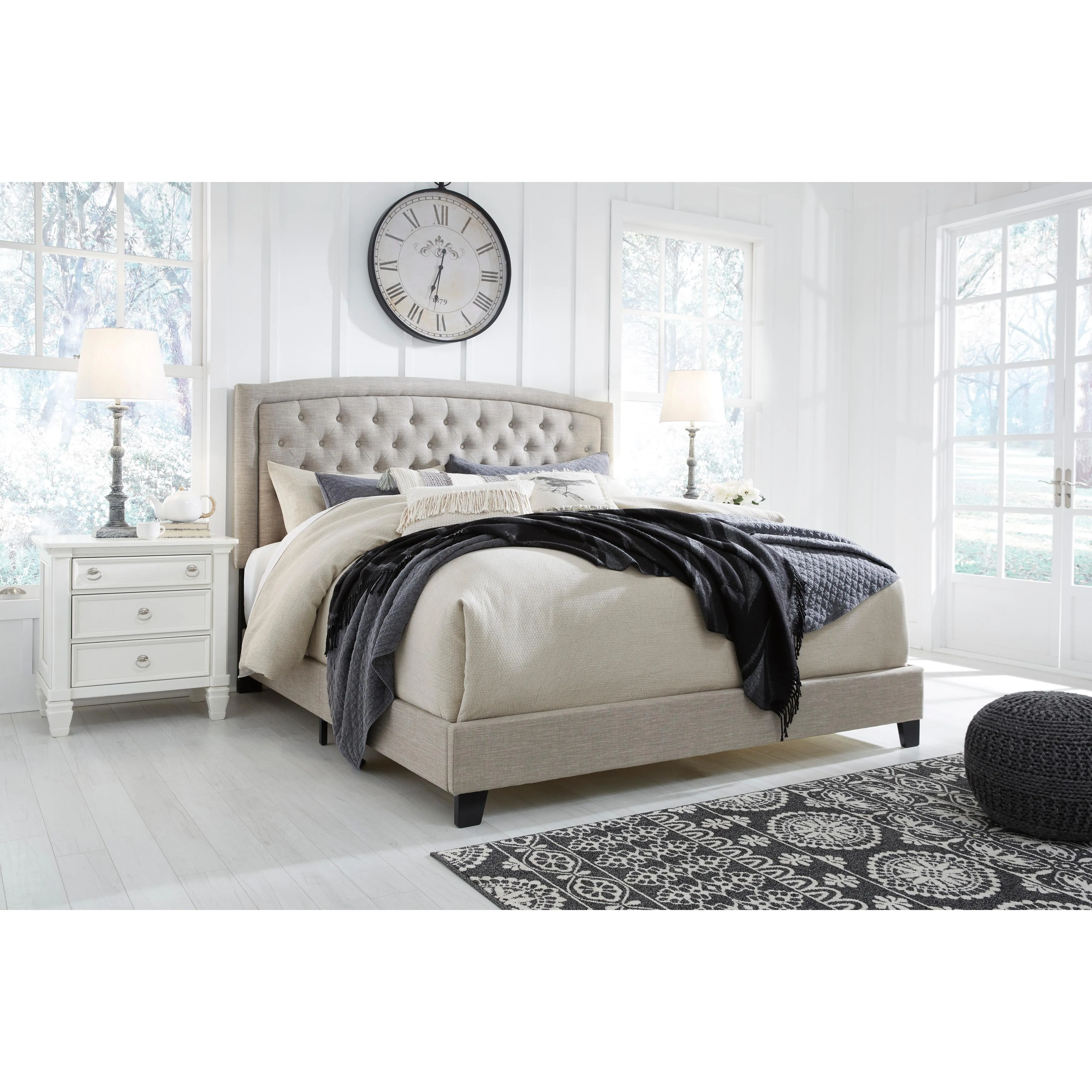 Signature Design by Ashley Jerary King Upholstered Bed B090-782