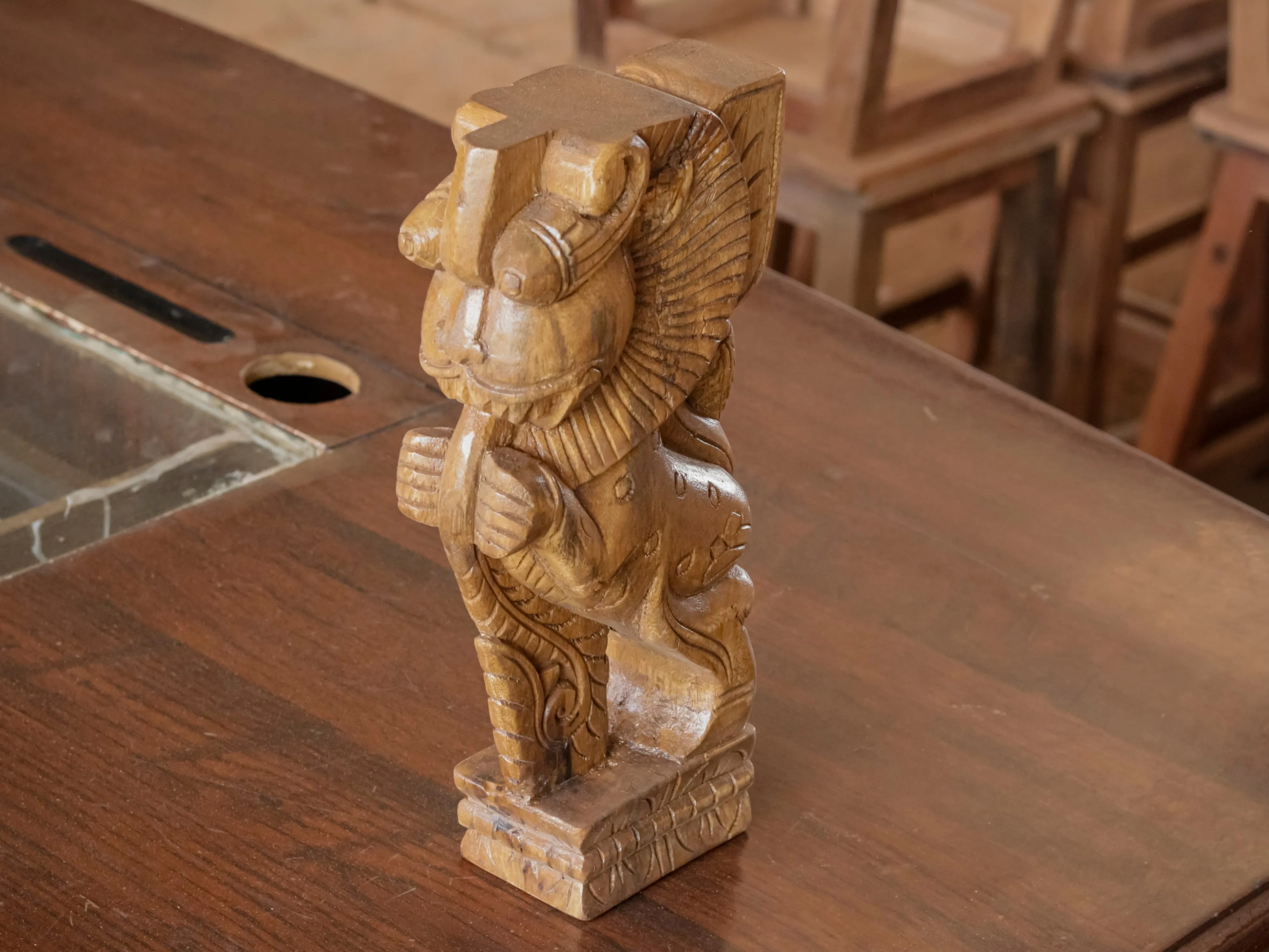 Solid wood Detailed Carved Yali Door Bracket