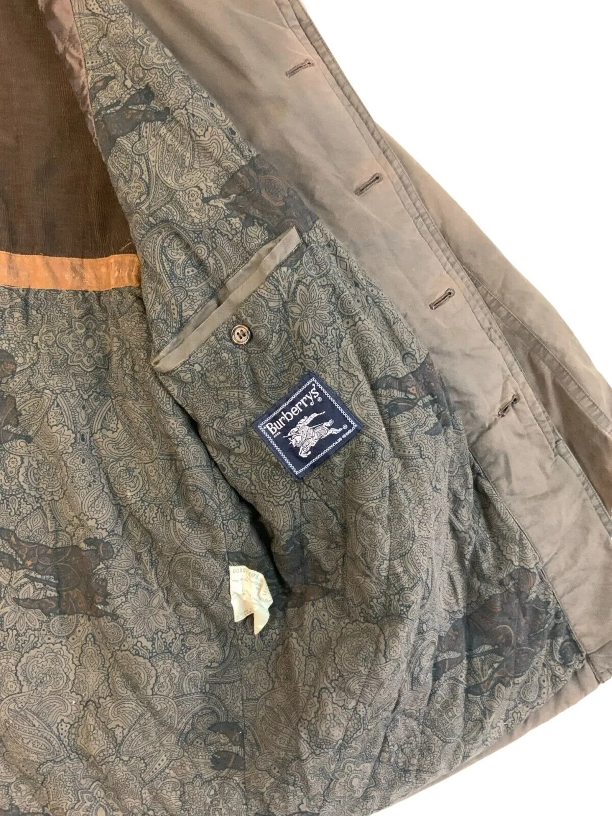 VINTAGE 1980s BURBERRYS' QUILTED JACKET SIZE XL